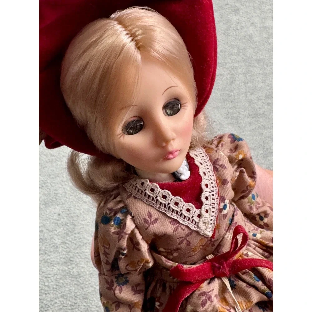Effanbee Currier & Ives Life in the Country Vintage Doll Red Velvet Floral Dress